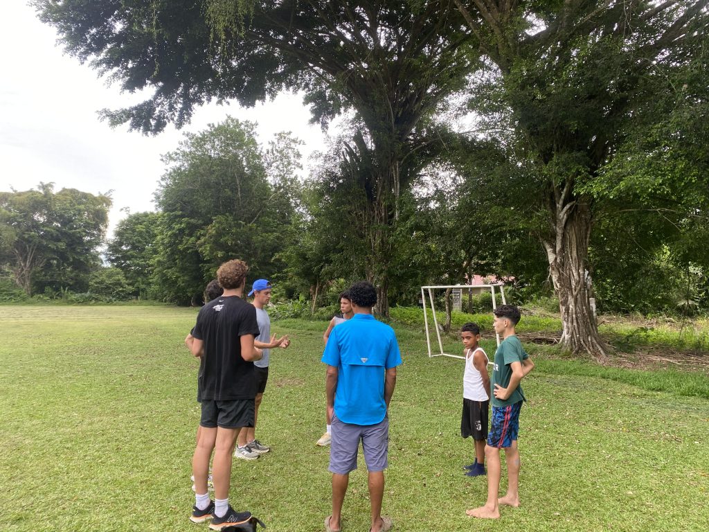 Students with youth in Costa Rica